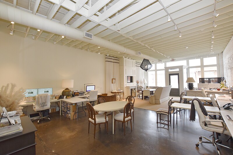 More Photos Of 1404-1408 McCallie Ave, Chattanooga Office Residential For Sale