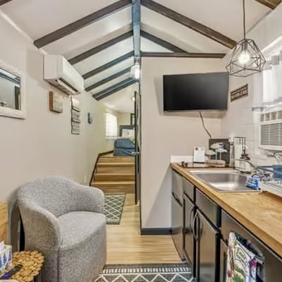 More Photos Of 2013 Bedford Ct, Weatherford Hospitality For Sale