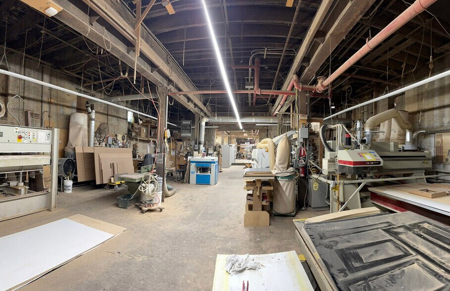 More Photos Of 58-18 64th St, Maspeth Manufacturing For Sale