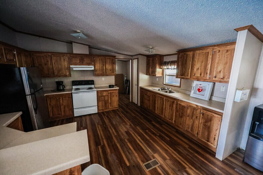 More Photos Of 2617 US Highway 79 N, Carthage Industrial For Sale