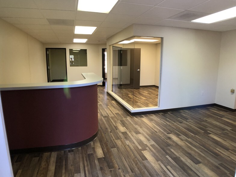 More Photos Of 1940 E Thunderbird Rd, Phoenix Medical For Lease
