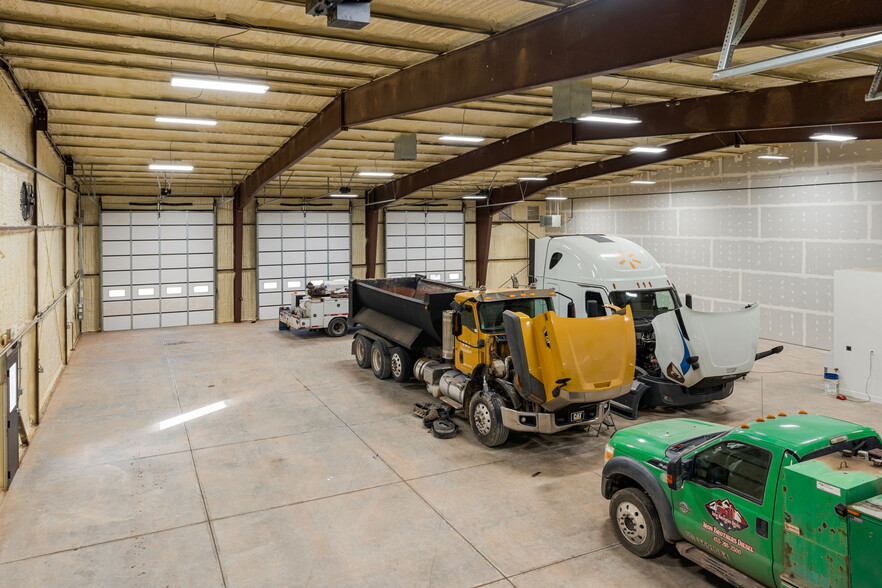 More Photos Of 3709 5650 w, Cedar City Industrial For Lease