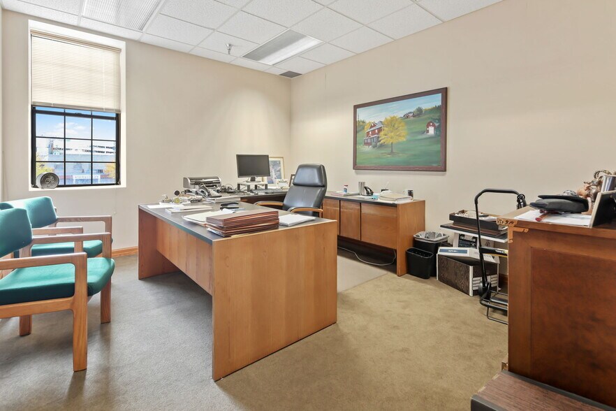 More Photos Of 11 N 7th Ave N, Saint Cloud Office For Sale