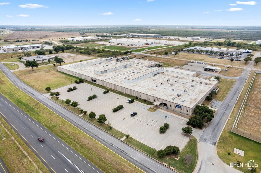More Photos Of 2813 Central Fwy E, Wichita Falls Industrial For Sale