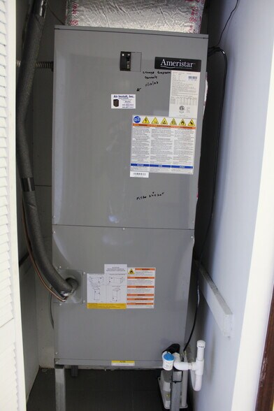 More Photos Of 1970 NW 70th Ave, Miami Warehouse For Lease