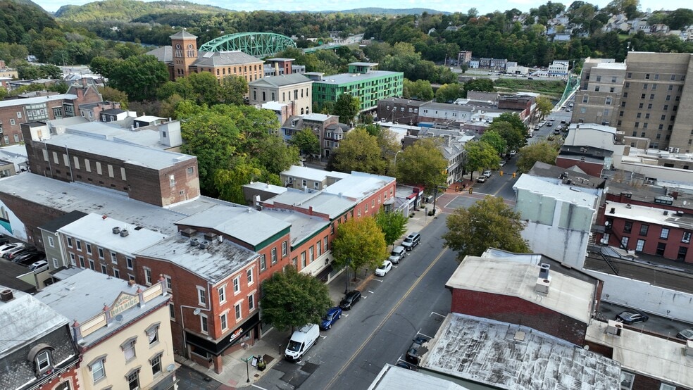 More Photos Of 223 Northampton St, Easton Apartments For Sale
