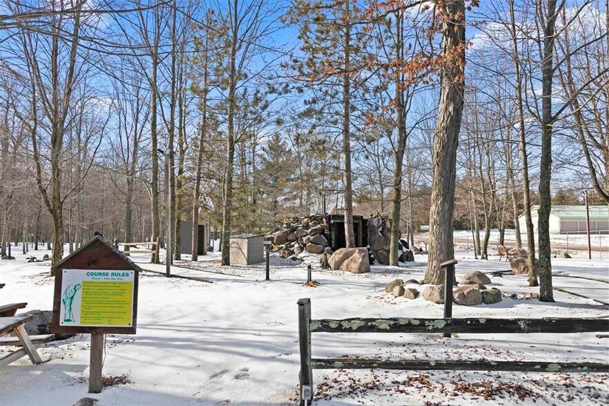 More Photos Of W11375-A W11375-A County Road X Rd, Crivitz Sports And Entertainment For Sale