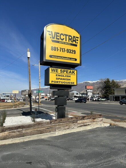 More Photos Of 930 S 500 W, Bountiful Showroom For Lease