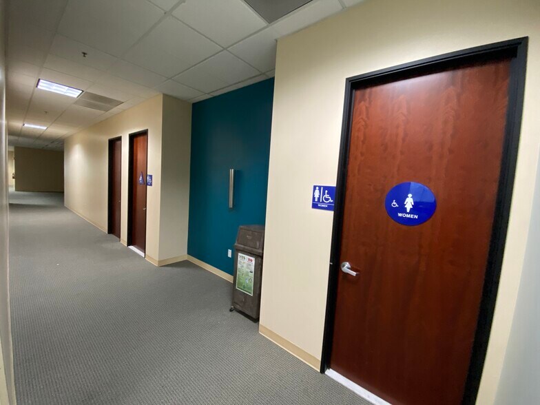 More Photos Of 18705 Madrone Pky, Morgan Hill Research And Development For Lease