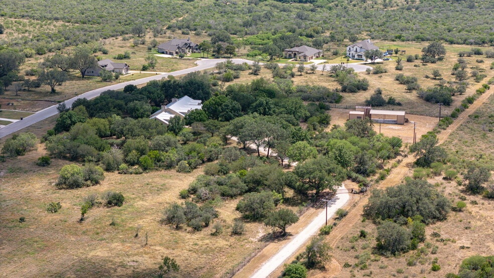 More Photos Of 2234 Highway 90 w, Castroville Flex For Sale