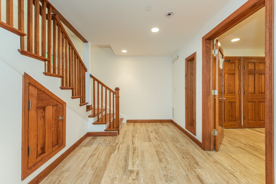 More Photos Of 501 Westfield Ave, Westfield Office For Lease