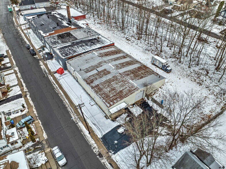 More Photos Of 105-119 Sprague Ave, Middletown Manufacturing For Sale