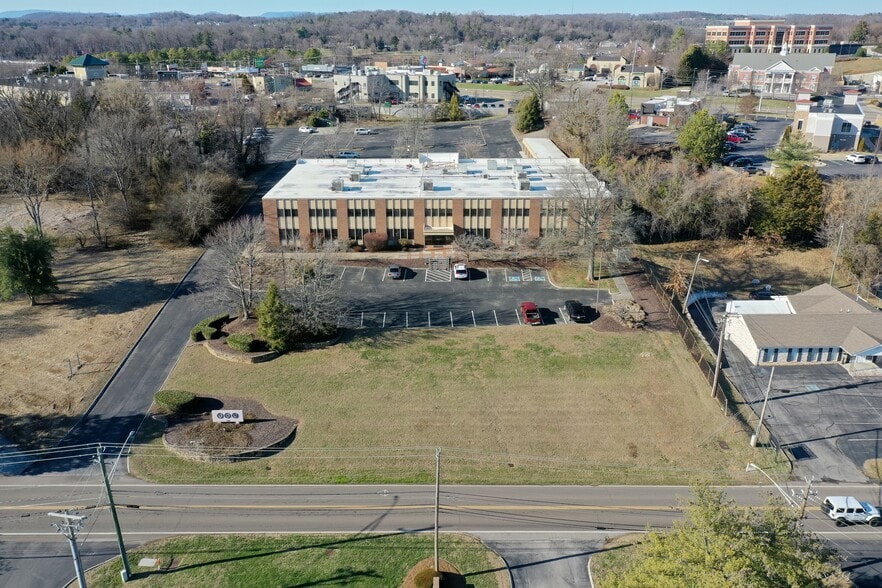 More Photos Of 6501 Deane Hill Dr, Knoxville Office For Sale