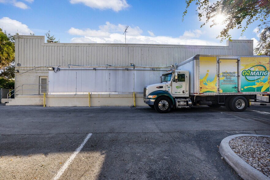 More Photos Of 401 N Federal Hwy, Deerfield Beach Restaurant For Sale