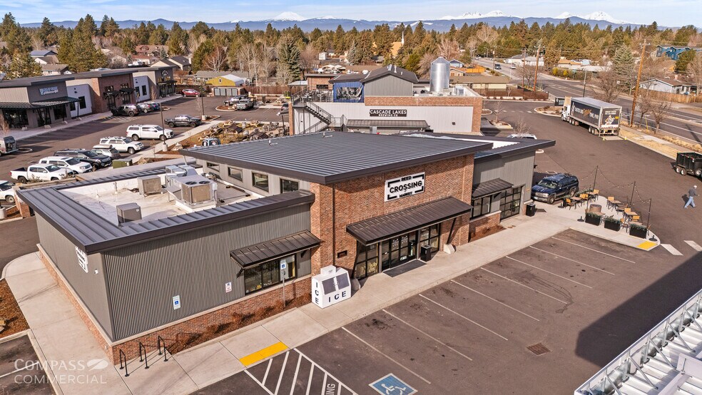More Photos Of 21185 Reed Market Rd, Bend Storefront Retail Office For Lease