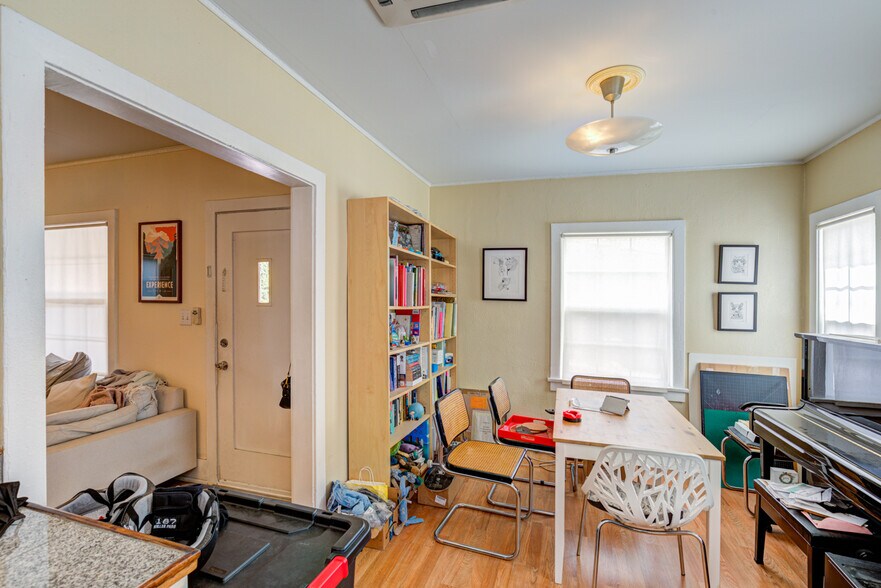 More Photos Of 921 Manzanita St, Los Angeles Apartments For Sale
