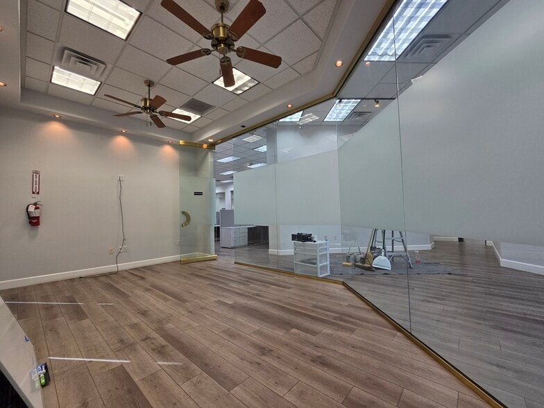More Photos Of 2435 W Horizon Ridge Pky, Henderson Medical For Lease