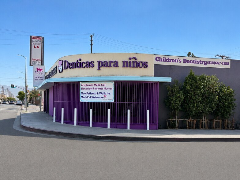 More Photos Of 12128 Vanowen St, North Hollywood Storefront Retail Office For Lease