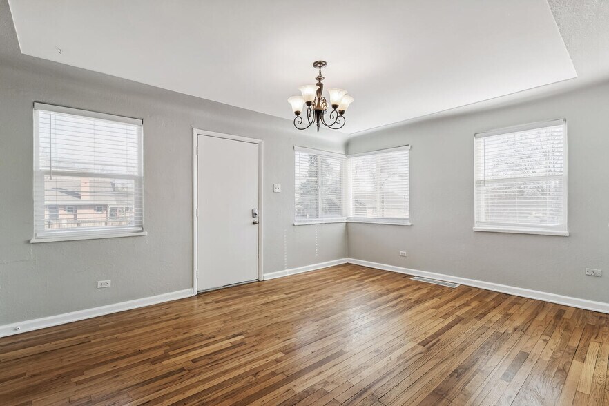 More Photos Of 2300 W 39th Ave, Denver Apartments For Sale