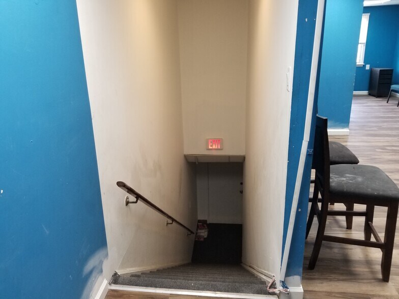 More Photos Of 4700 Stamp Rd, Marlow Heights General Retail For Lease