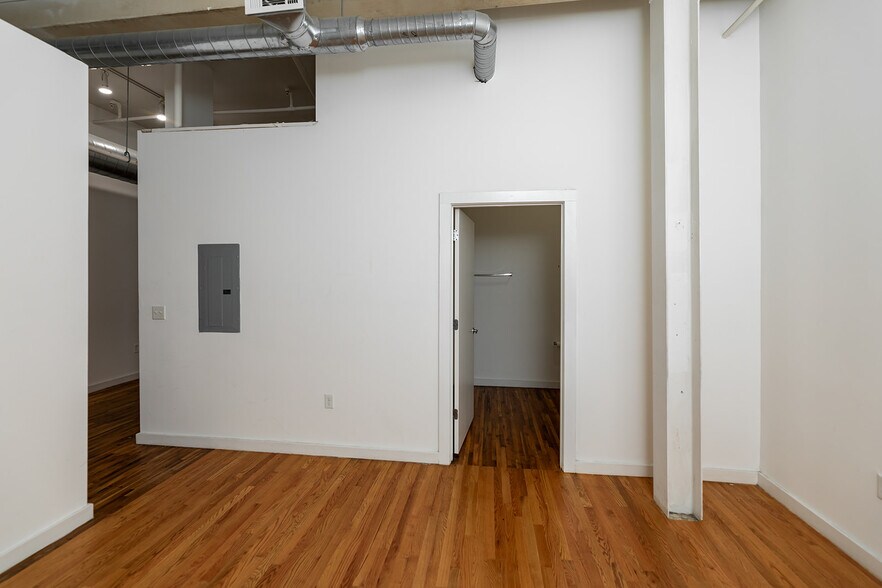 More Photos Of 347 S Front St, Memphis Apartments For Sale