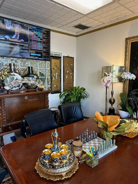 More Photos Of 420 S Dixie Hwy, Coral Gables Loft Creative Space For Sale