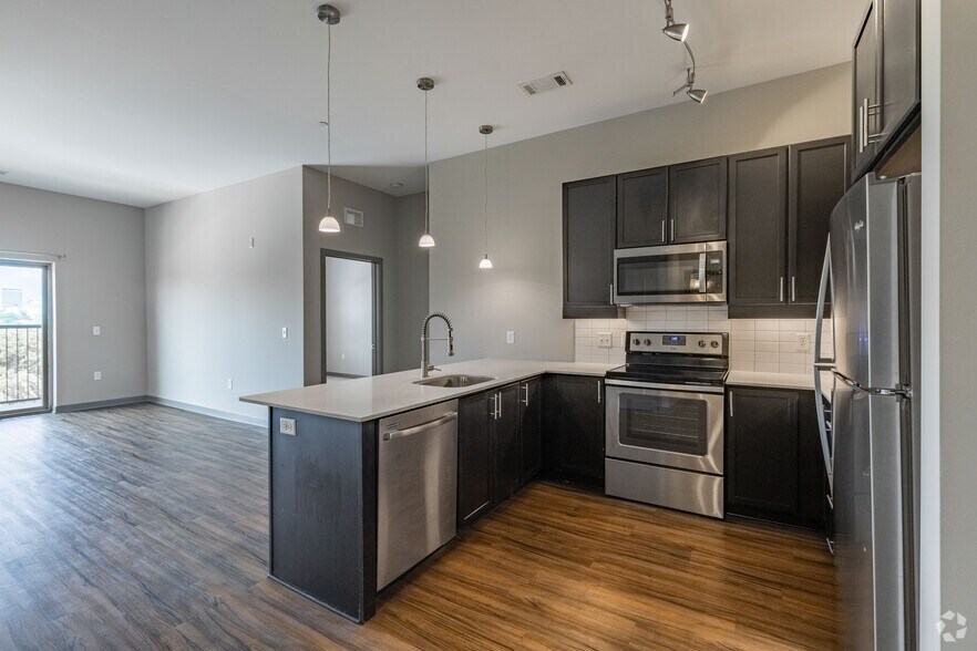 More Photos Of 120 S 5th St, Nashville Apartments For Lease