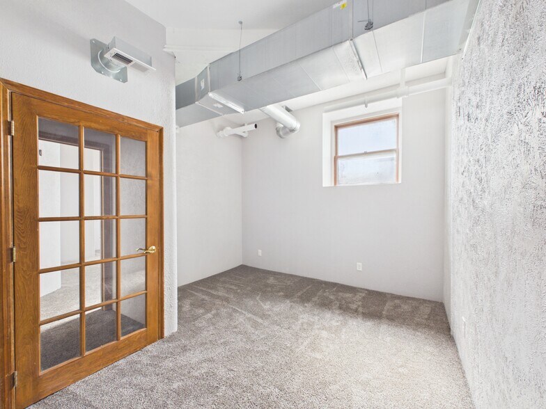 More Photos Of 220 E 6th St, Minden Office Residential For Sale