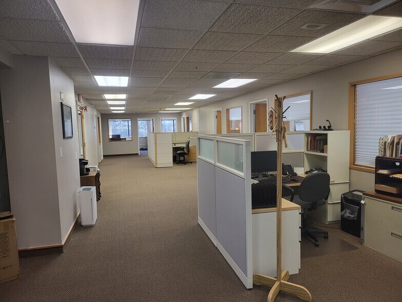 More Photos Of 5 Commonwealth Rd, Natick Office For Lease