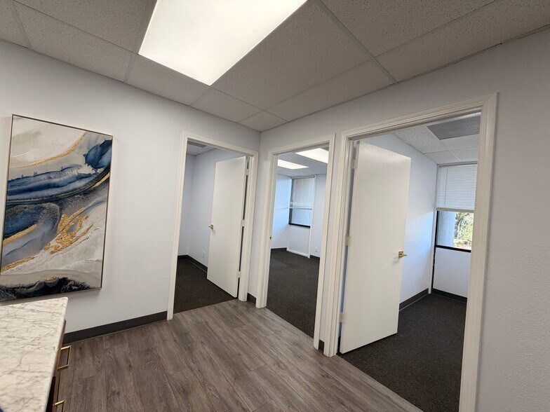 More Photos Of 15644 Pomerado Rd, Poway Medical For Lease