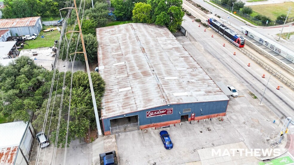 Primary Photo Of 3510 Leeland St, Houston Industrial For Sale