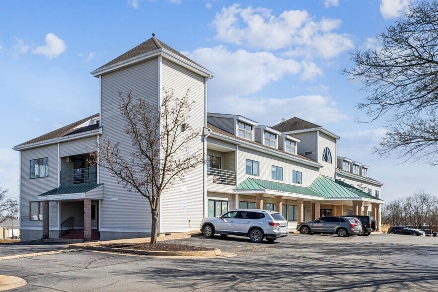 Primary Photo Of 602 S King St, Leesburg Medical For Sale