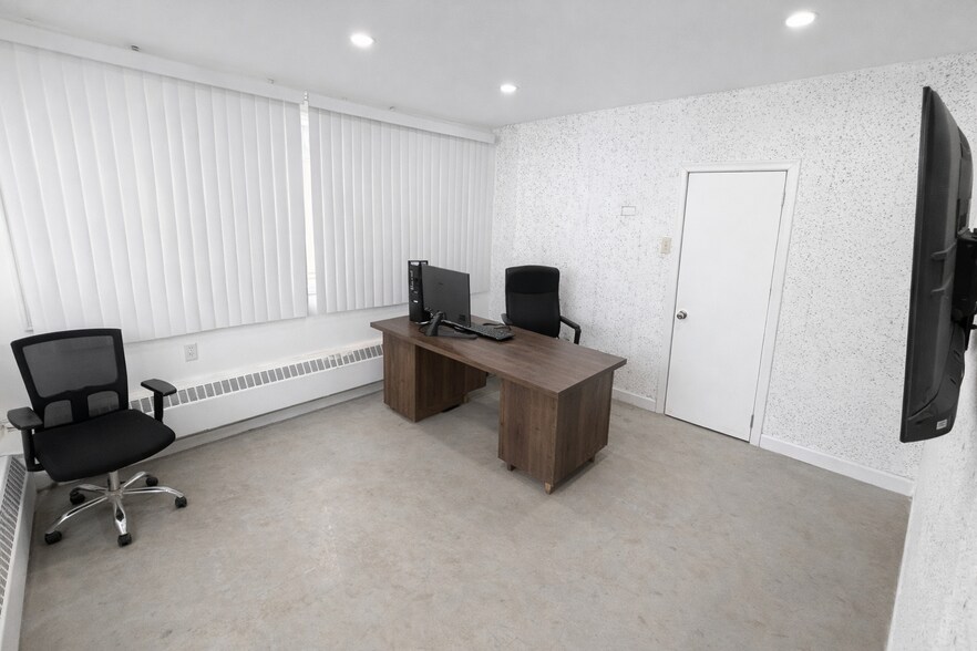 More Photos Of 48 Prospect St, Newmarket Warehouse For Sale