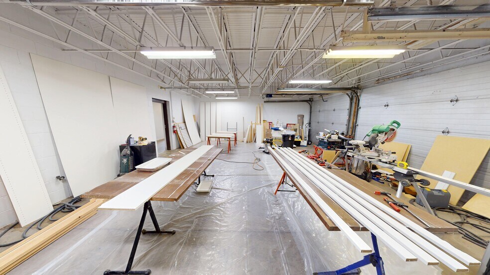 More Photos Of 236 W Northwest Hwy, Barrington Storefront Retail Office For Sale