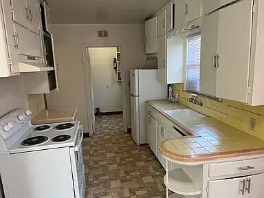 More Photos Of 301 E Morris Ave, Modesto Apartments For Sale