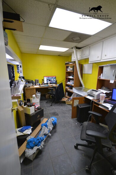 More Photos Of 3807 34th St, Lubbock Auto Repair For Sale