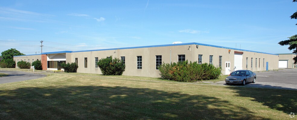 More Photos Of 6085 Court Street Rd, Syracuse Warehouse For Lease