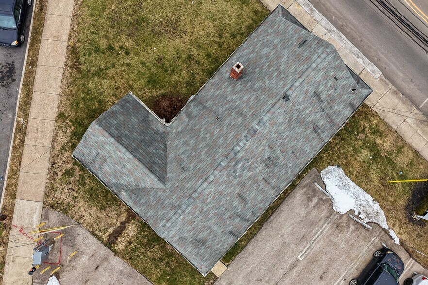 More Photos Of 306 E 4th St, Bridgeport Medical For Sale