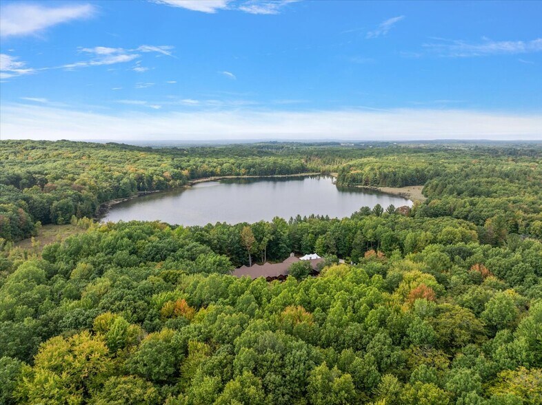 More Photos Of 3943 N Skookum Rd, Luther Hotel For Sale