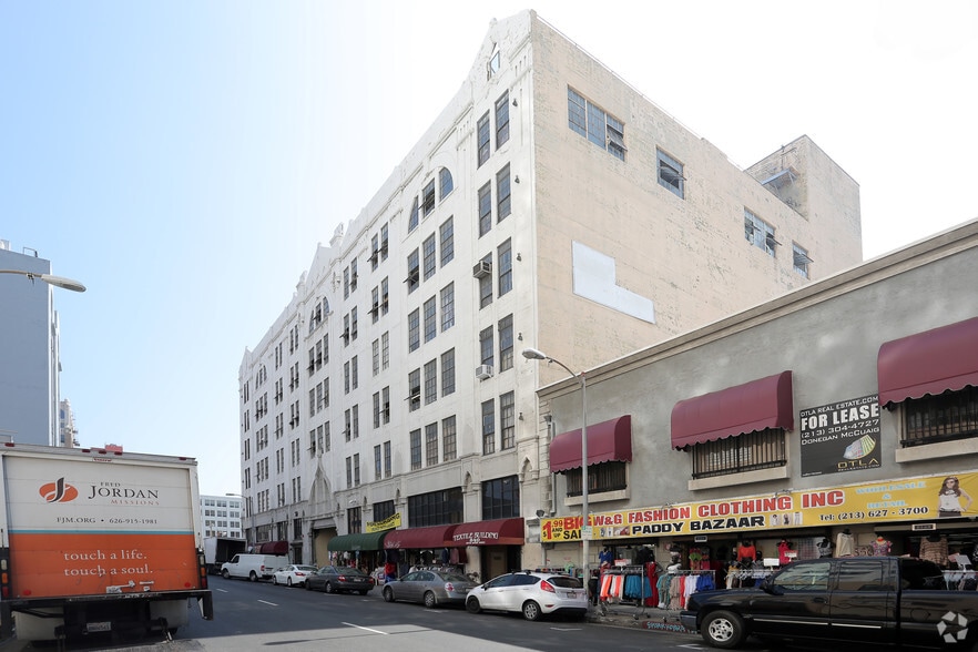 More Photos Of 840 Santee St, Los Angeles Warehouse For Lease