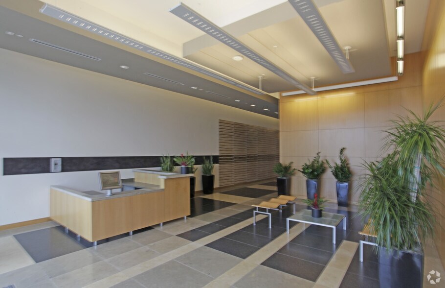 More Photos Of 2973 W 7th St, Fort Worth Unknown For Lease