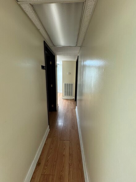 More Photos Of 120 Coles Ct, Barbourville Office For Sale