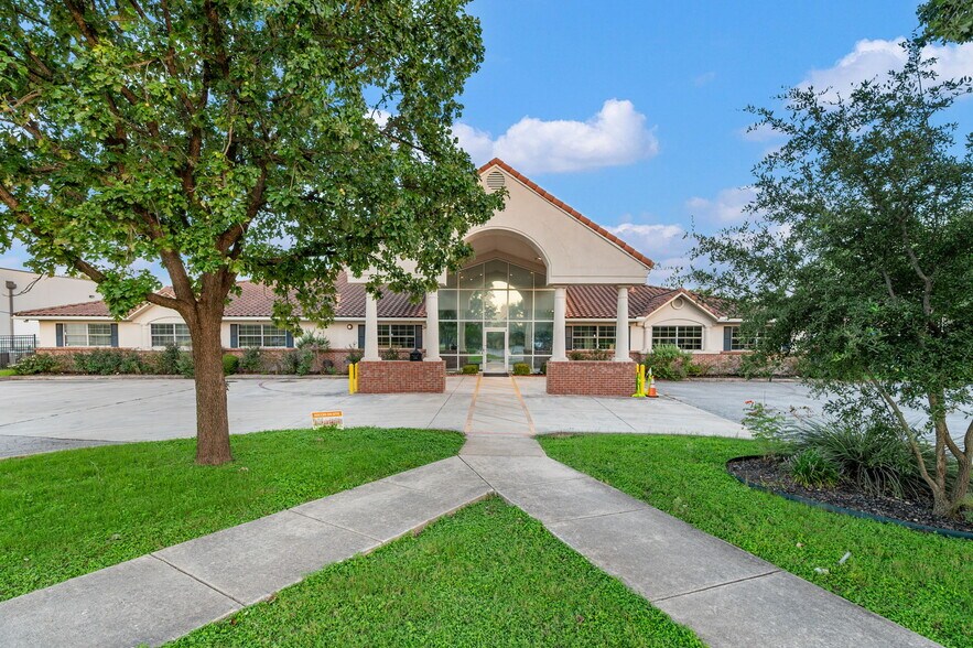 More Photos Of 10002 Camino Bandera, San Antonio Daycare Center For Sale