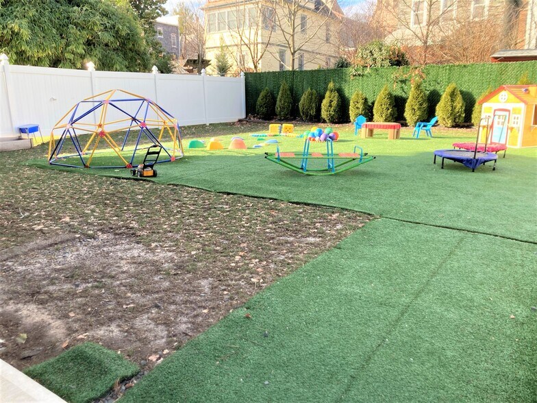 More Photos Of 360 Van Duzer St, Staten Island Apartments For Sale