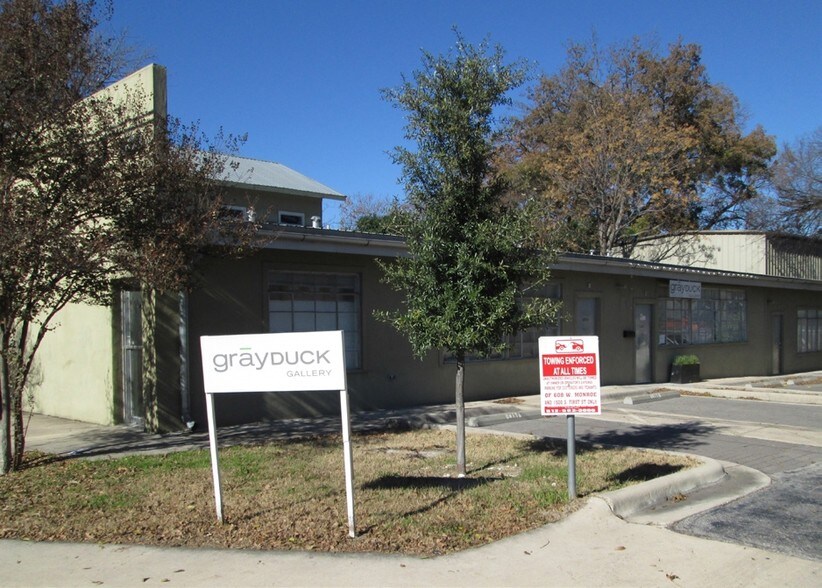 More Photos Of 608 W Monroe St, Austin Office For Lease