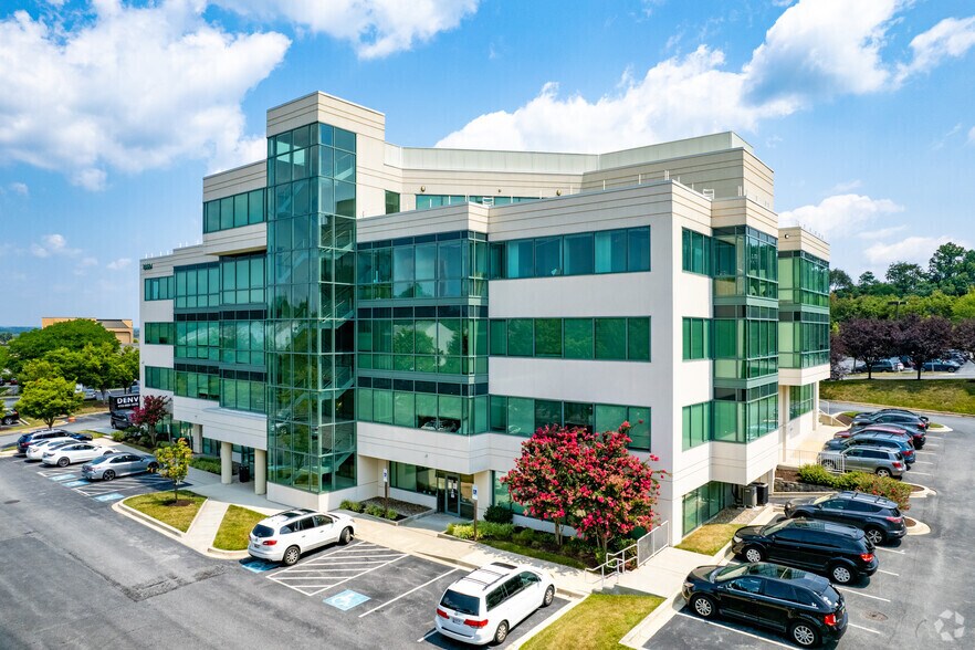 More Photos Of 8860 Columbia 100 Pkwy, Columbia Medical For Sale