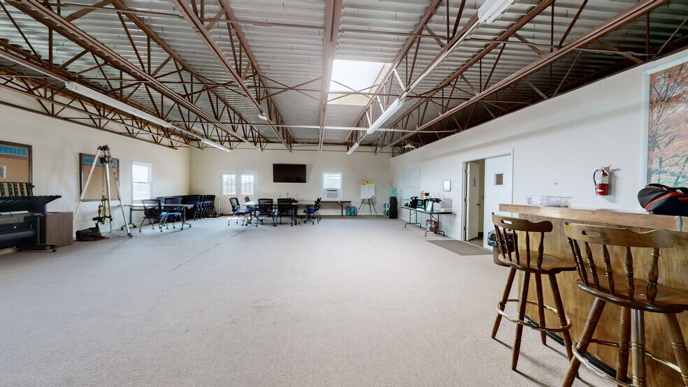 More Photos Of 405 Industrial Dr, Mount Juliet Warehouse For Sale