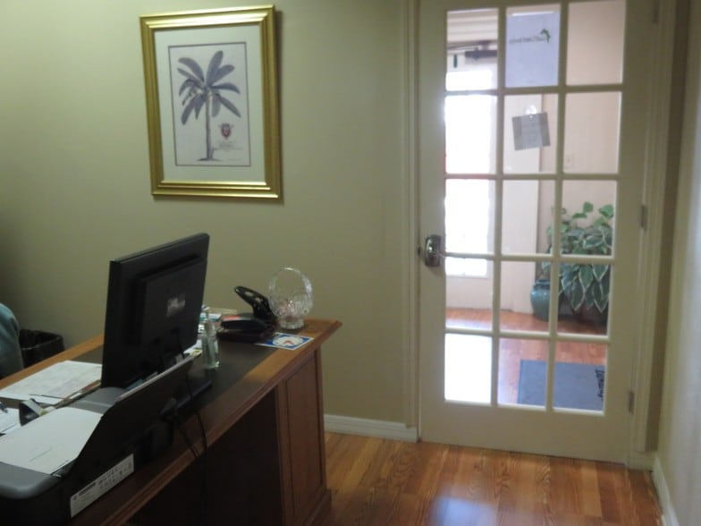More Photos Of 1100 S Tamiami Trl, Venice Office For Sale