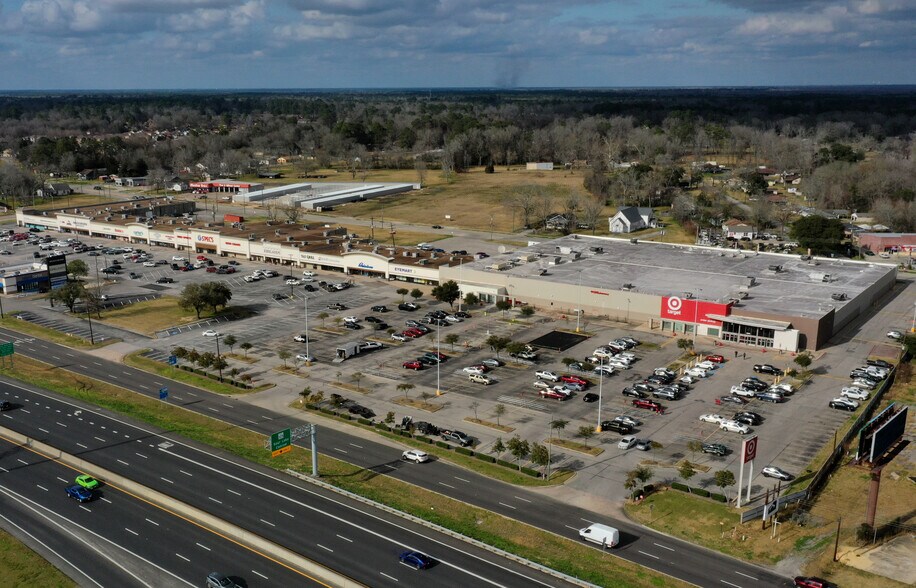 Primary Photo Of 5910 Eastex Fwy, Beaumont Unknown For Lease