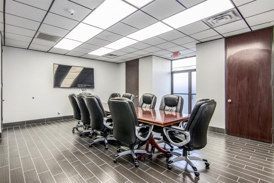 More Photos Of 601 Cien Rd, Kemah Unknown For Lease